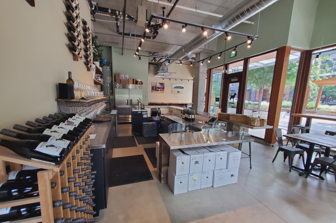 Manzanita NW: Winery Tasting Room & Wine Bar