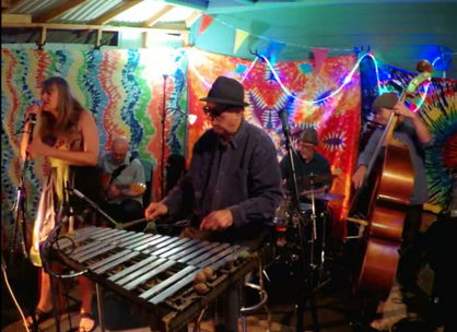 Big Bossa  Plus Nova at Oak Flats Wine Tasting Room and Bistro