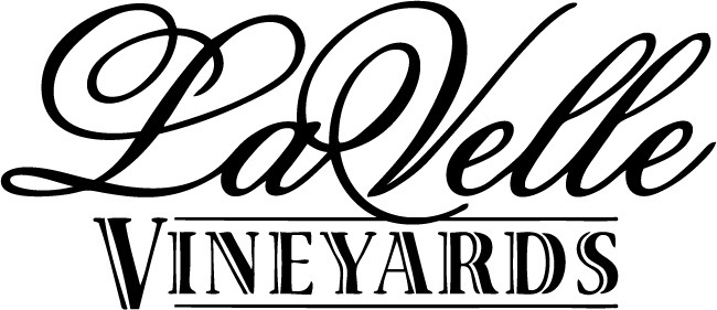 LaVelle Vineyards Logo