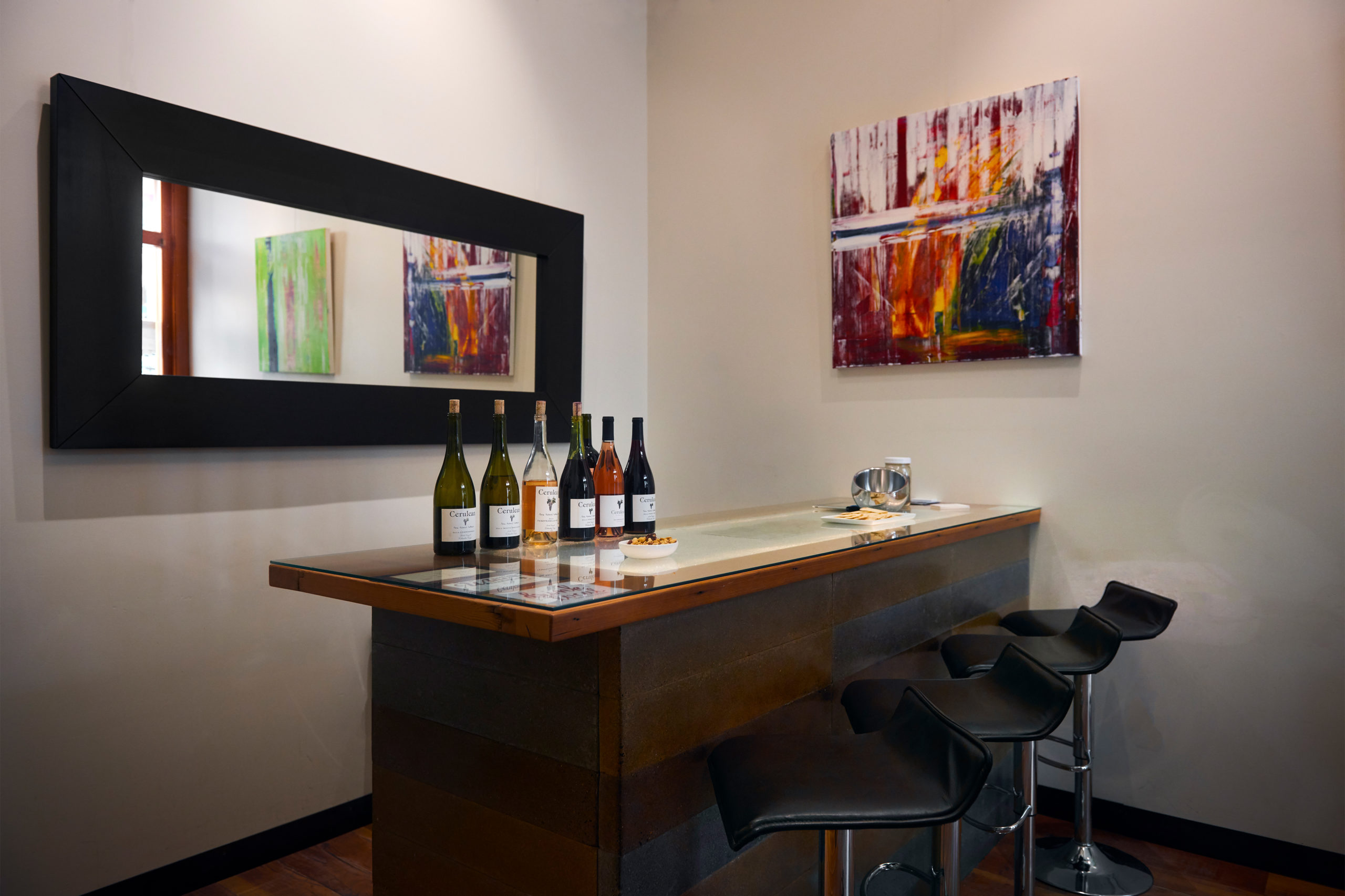 Cerulean Wine Tasting Room – Hood River