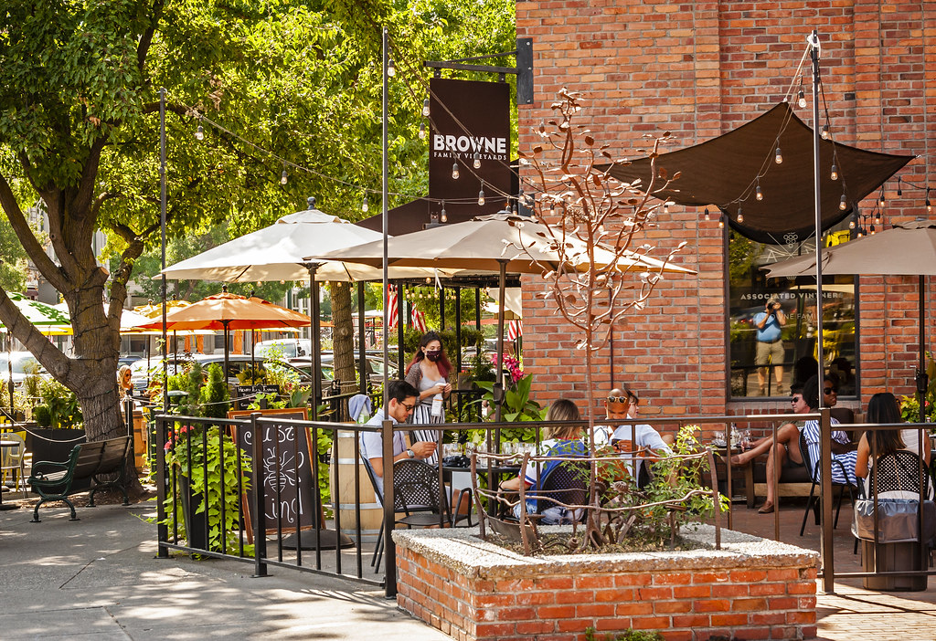 A photo of tables outside a winery tasting room in downtown Walla Walla, WA.